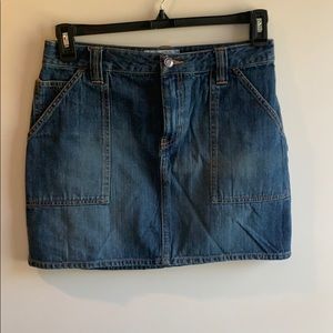 Old Navy Size 6 Denim Skirt